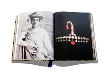 Load image into Gallery viewer, Beyond Extravagance: A Royal Collection of Gems and Jewels (Deluxe Edition)