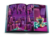 Load image into Gallery viewer, Windows at Tiffany &amp; Co. Memoire
